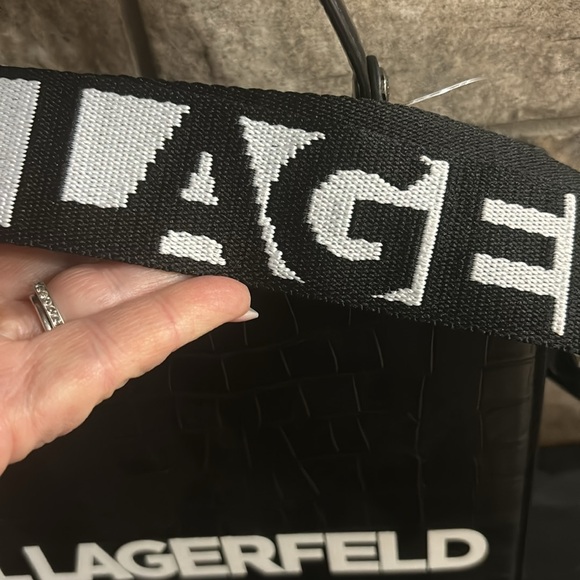 NWT Karl Lagerfeld crossbody/satchel black and white - Picture 3 of 11
